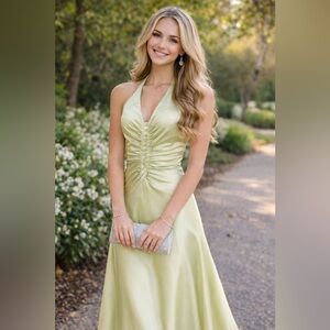 Jessica McClintock Halter Neck Formal Prom Dress with beading Size 4